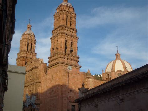  Zocalo de Zacatecas! 찬란한 역사와 아름다운 건축의 조화